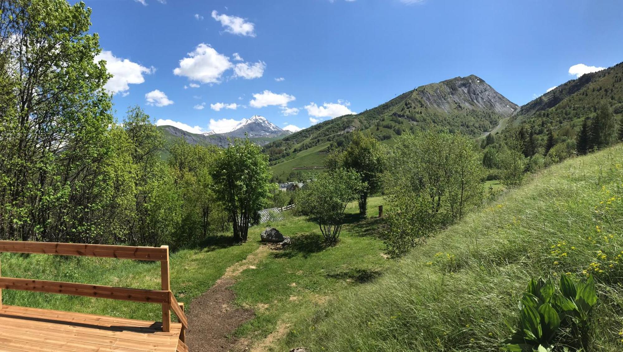 Отель Le Domaine Du Trappeur Сен-Сорлен-д'Арв Экстерьер фото