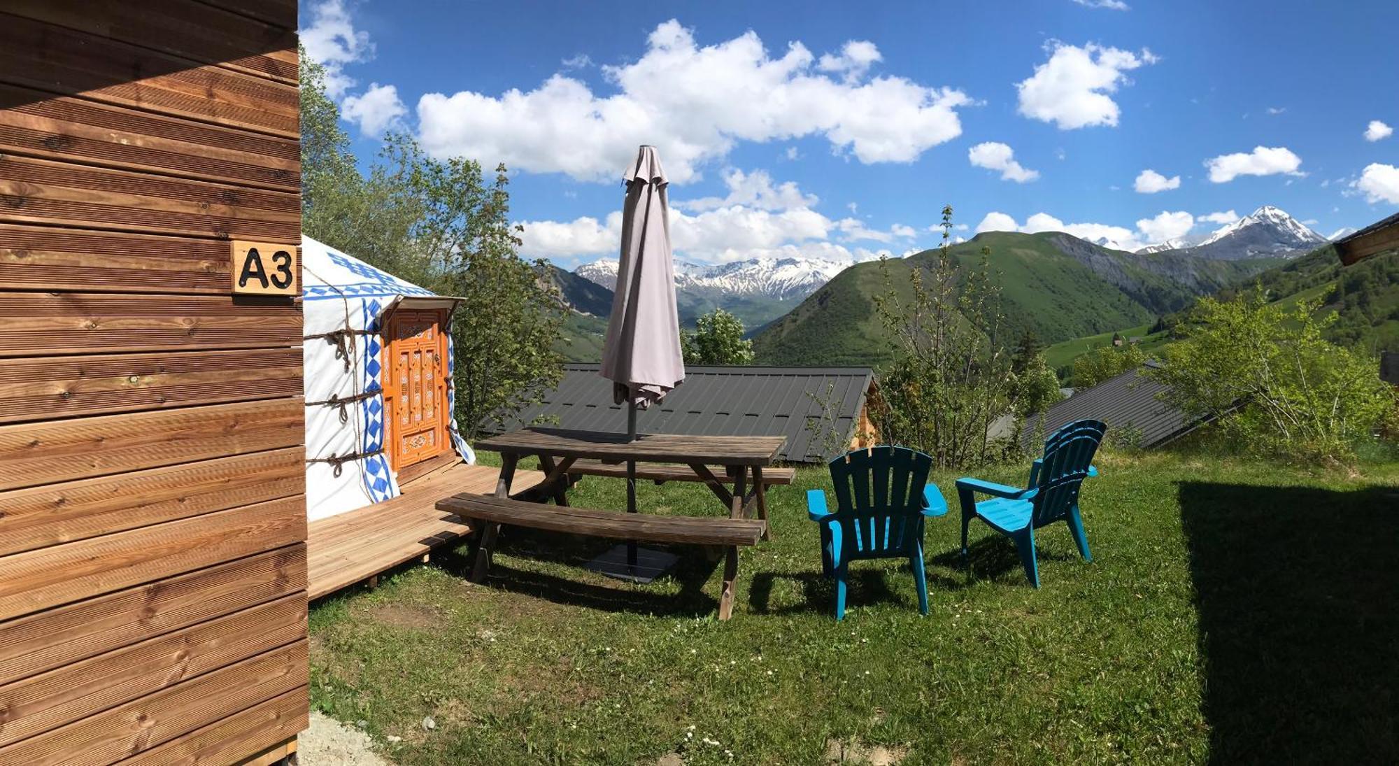 Отель Le Domaine Du Trappeur Сен-Сорлен-д'Арв Экстерьер фото