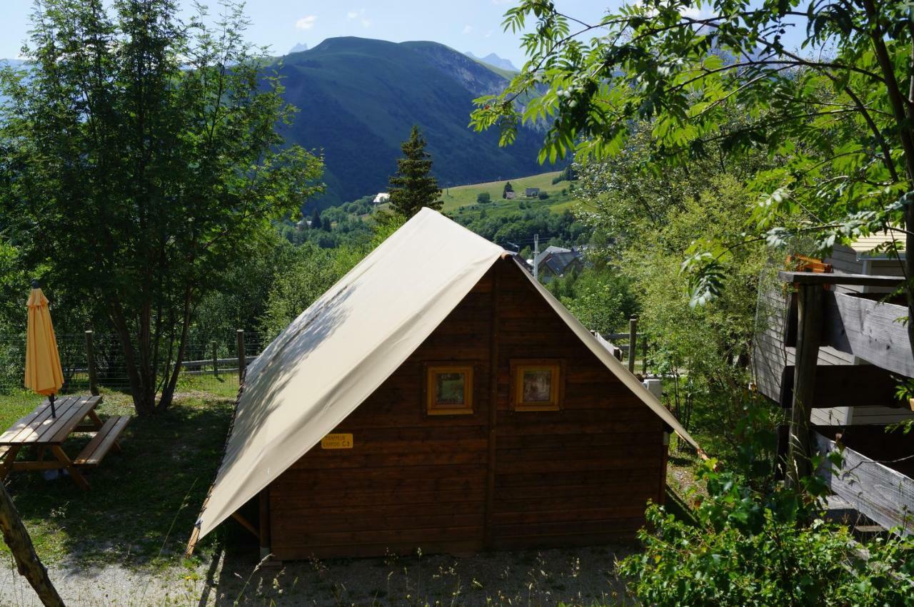 Отель Le Domaine Du Trappeur Сен-Сорлен-д'Арв Экстерьер фото